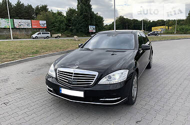 Седан Mercedes-Benz S-Class 2010 в Хмельницком