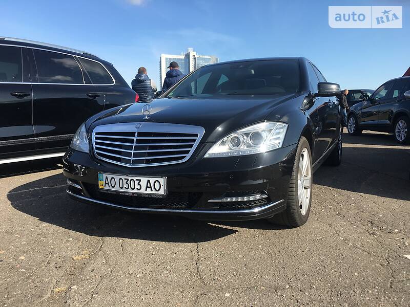 Седан Mercedes-Benz S-Class 2011 в 