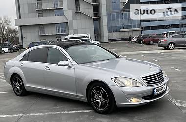 Седан Mercedes-Benz S-Class 2006 в Каменском