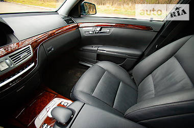 Седан Mercedes-Benz S-Class 2013 в 