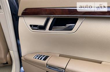 Седан Mercedes-Benz S-Class 2009 в 