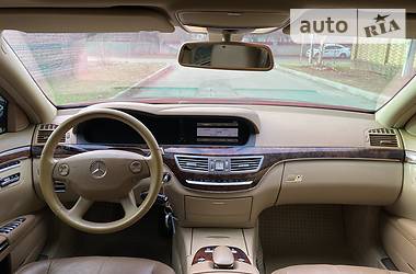 Седан Mercedes-Benz S-Class 2009 в 