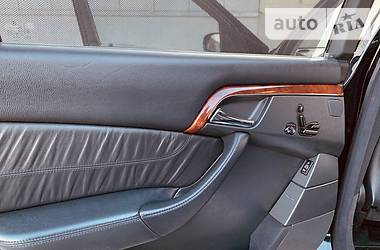Седан Mercedes-Benz S-Class 2006 в 