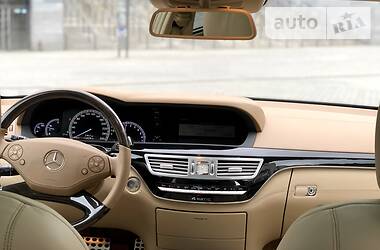 Седан Mercedes-Benz S-Class 2011 в 
