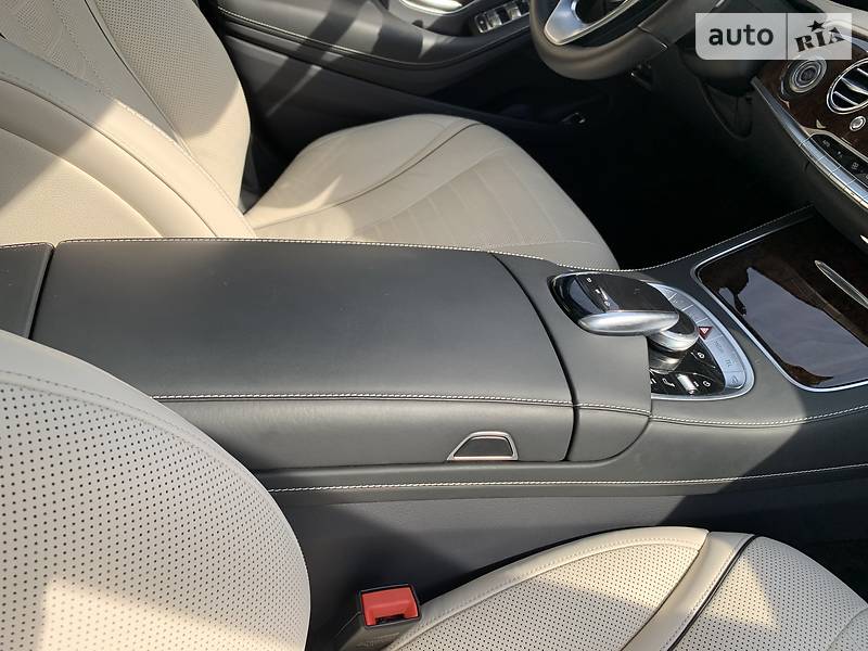 Седан Mercedes-Benz S-Class 2019 в Києві