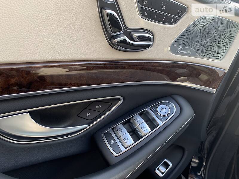 Седан Mercedes-Benz S-Class 2019 в Києві