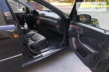 Седан Mercedes-Benz S-Class 2005 в 
