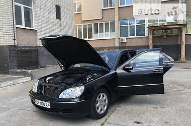 Седан Mercedes-Benz S-Class 2005 в 