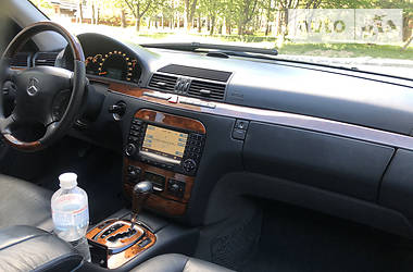 Седан Mercedes-Benz S-Class 2005 в 