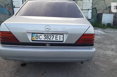 Седан Mercedes-Benz S-Class 1993 в Львове