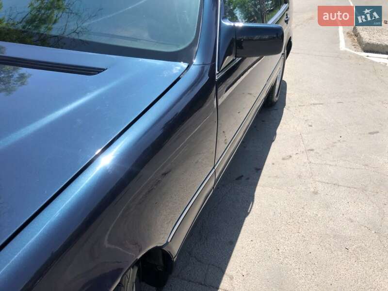 Седан Mercedes-Benz S-Class 1994 в Одессе
