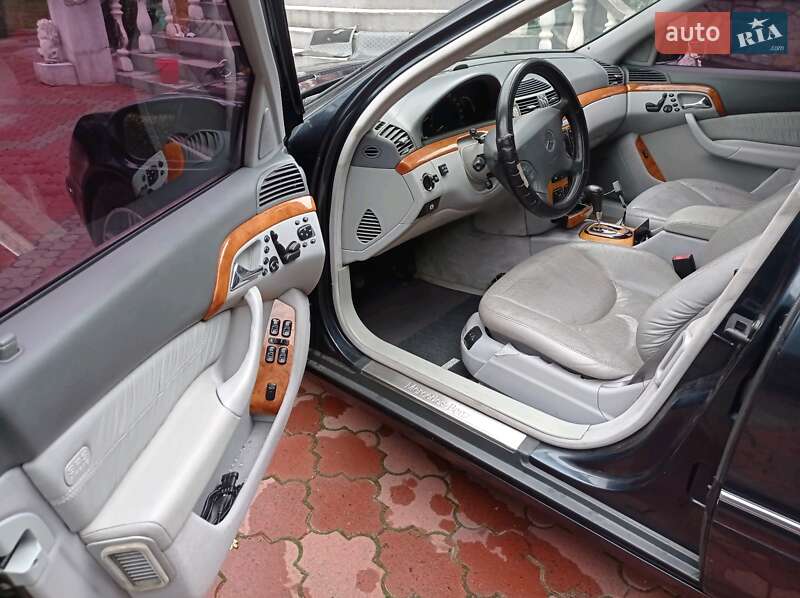 Седан Mercedes-Benz S-Class 2002 в Звягеле