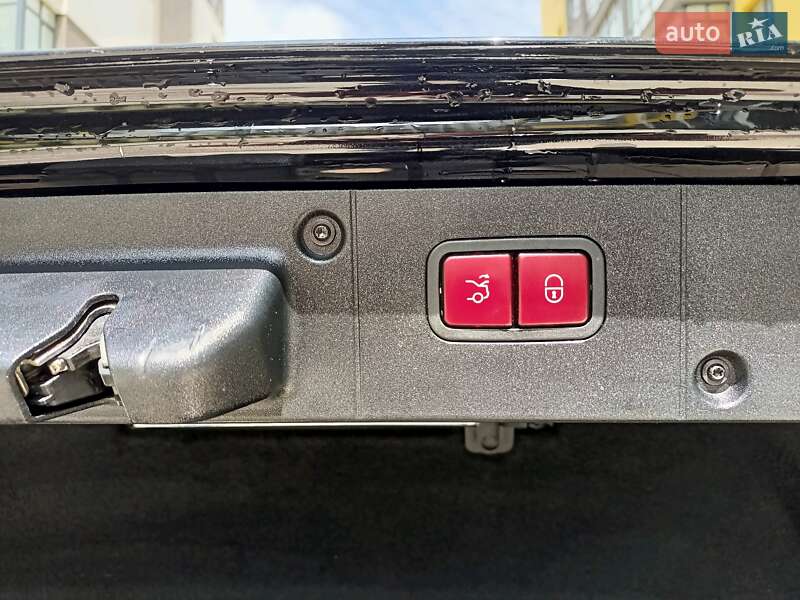 Седан Mercedes-Benz S-Class 2011 в Ивано-Франковске