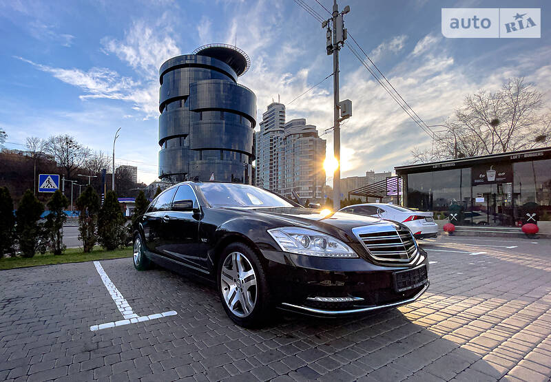 Седан Mercedes-Benz S-Class 2010 в Киеве