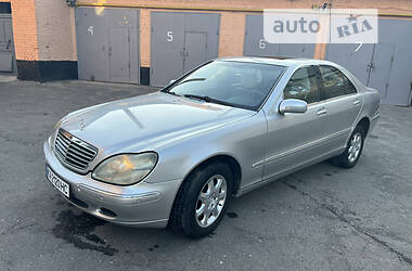 Седан Mercedes-Benz S-Class 2001 в Буче