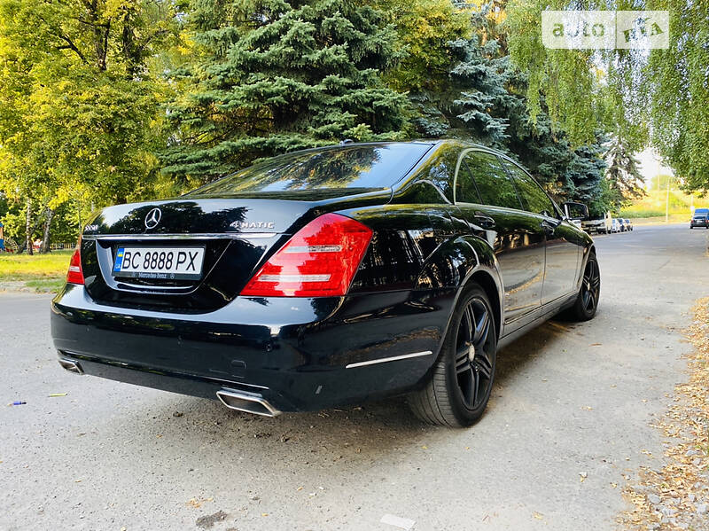 Седан Mercedes-Benz S-Class 2013 в Львові