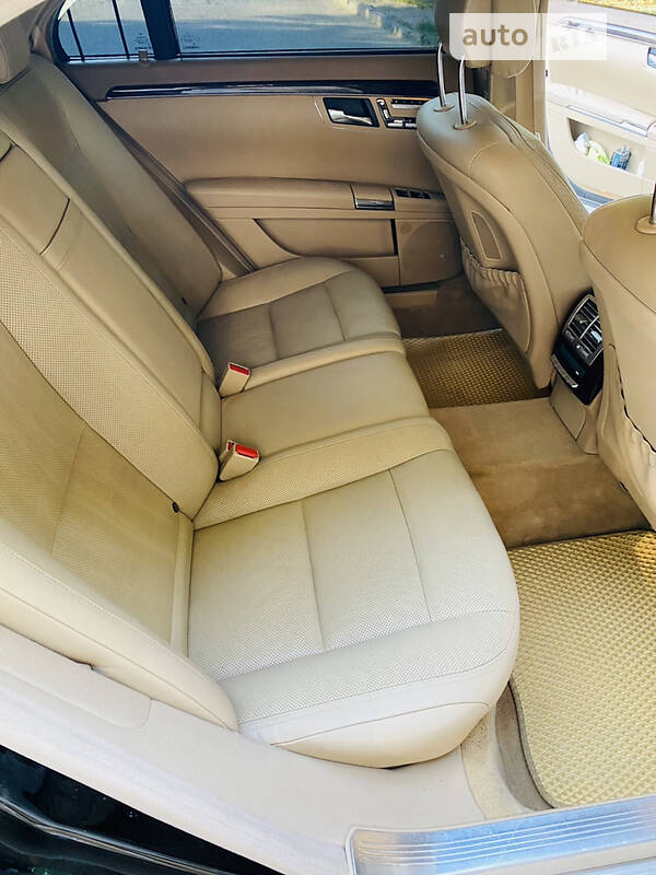 Седан Mercedes-Benz S-Class 2013 в Львові
