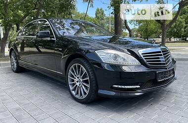 Седан Mercedes-Benz S-Class 2011 в Одесі