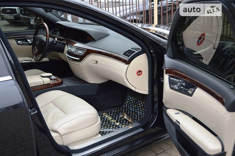 Седан Mercedes-Benz S-Class 2006 в Одесі