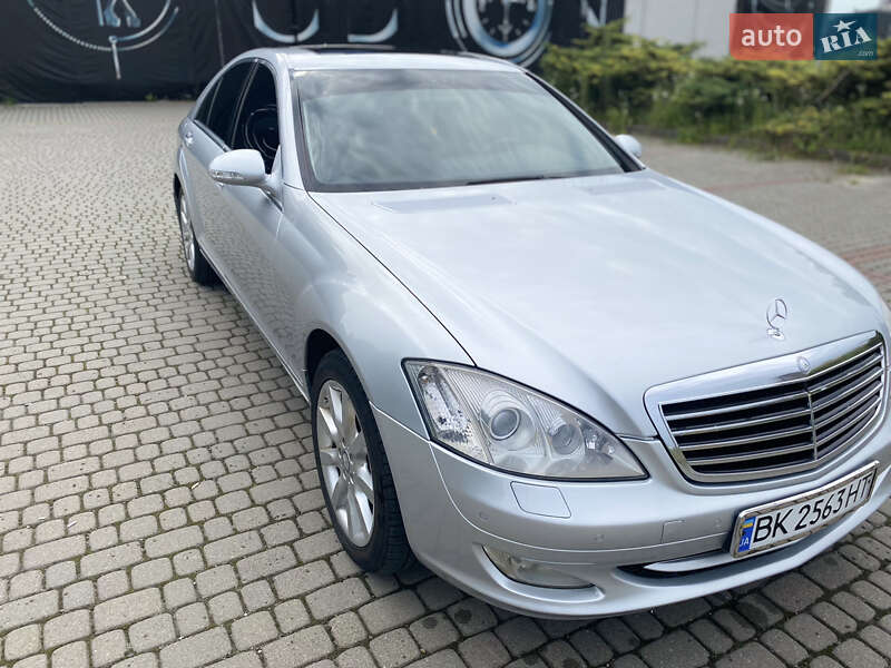 Седан Mercedes-Benz S-Class 2006 в Львові
