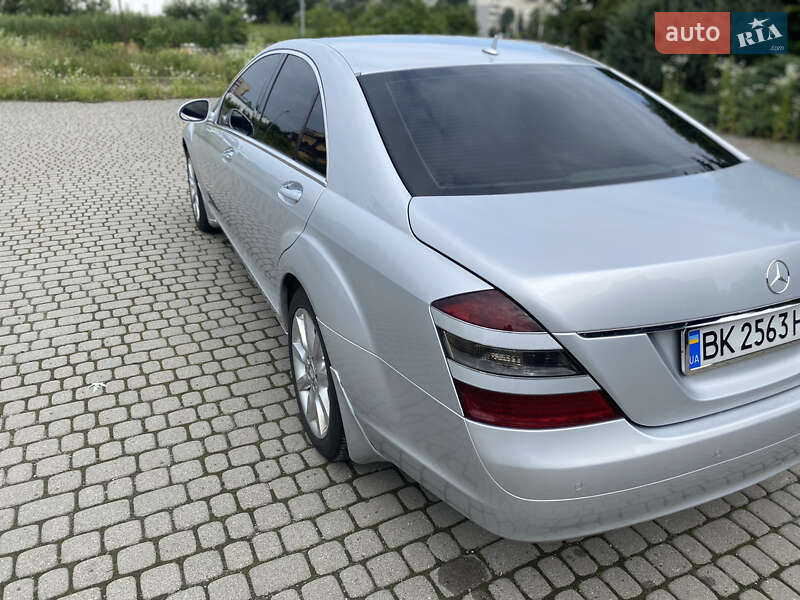 Седан Mercedes-Benz S-Class 2006 в Львові