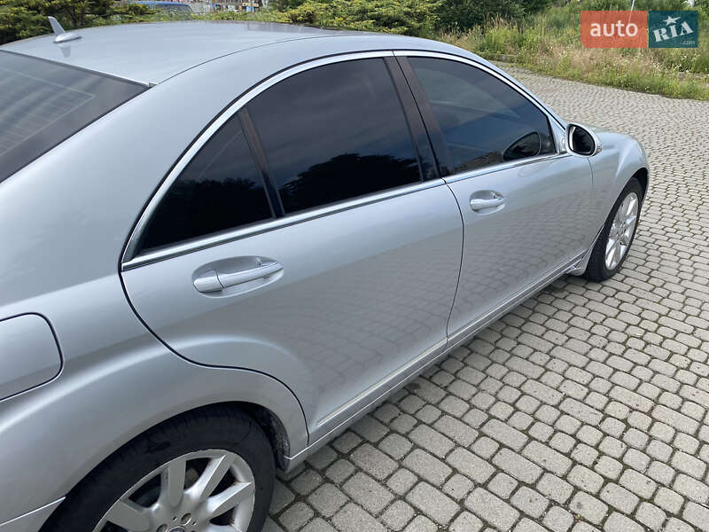 Седан Mercedes-Benz S-Class 2006 в Львові