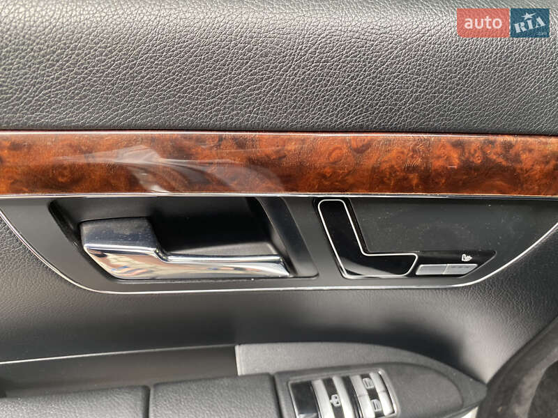 Седан Mercedes-Benz S-Class 2006 в Львові