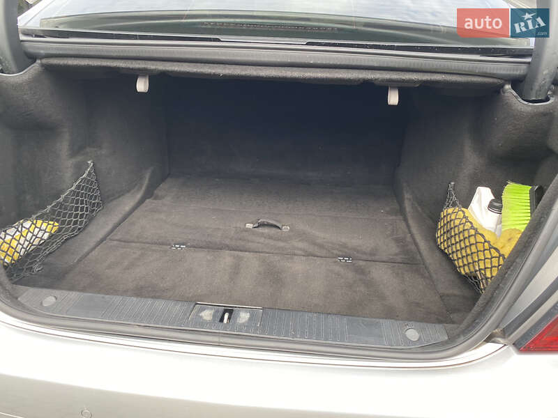 Седан Mercedes-Benz S-Class 2006 в Львові