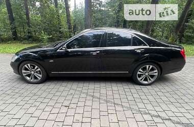 Седан Mercedes-Benz S-Class 2009 в 