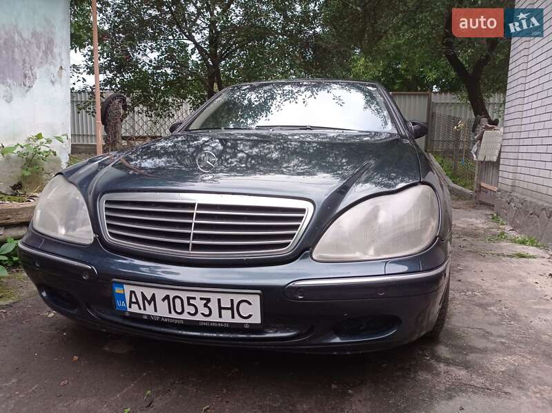 Седан Mercedes-Benz S-Class 2002 в Звягеле