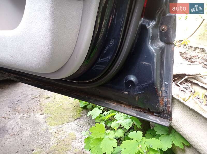 Седан Mercedes-Benz S-Class 2002 в Звягеле