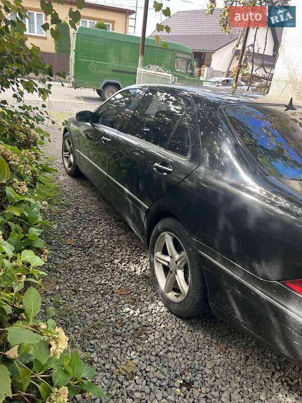 Седан Mercedes-Benz S-Class 2003 в Іршаві