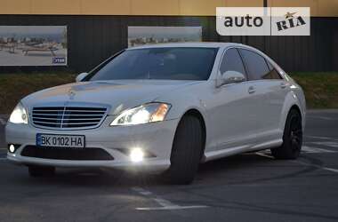 Седан Mercedes-Benz S-Class 2007 в Ровно