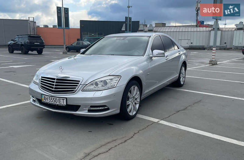 Седан Mercedes-Benz S-Class 2010 в Киеве