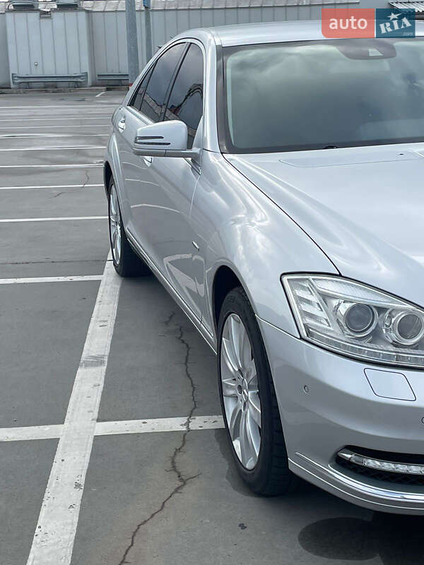 Седан Mercedes-Benz S-Class 2010 в Киеве фото 24 Седан Mercedes-Benz S-Class 2010 в Киеве