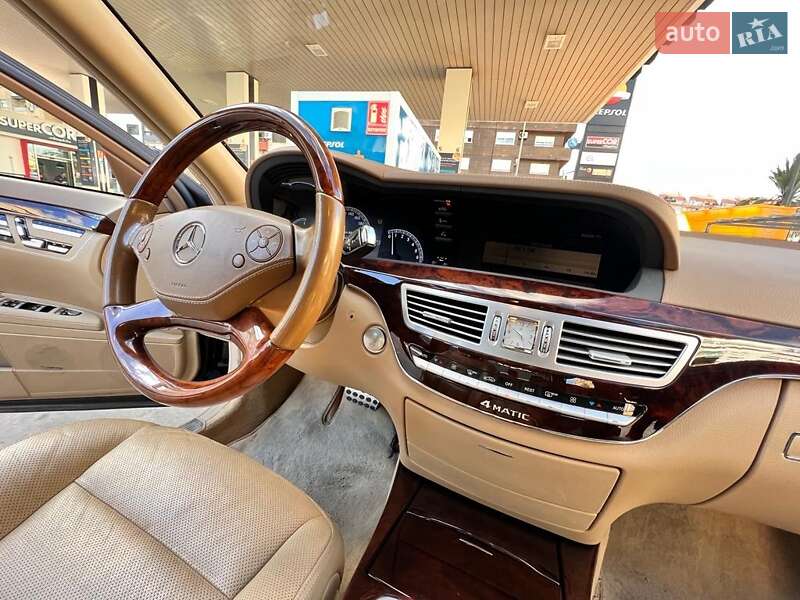 Седан Mercedes-Benz S-Class 2010 в Одессе