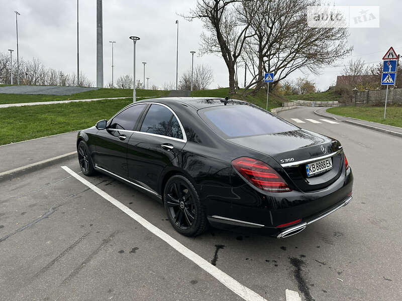 Седан Mercedes-Benz S-Class 2018 в Виннице