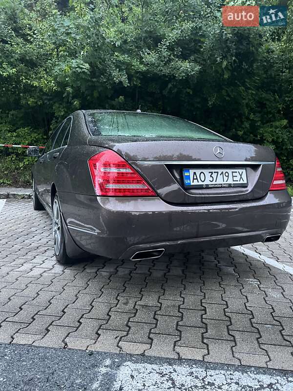 Седан Mercedes-Benz S-Class 2011 в Ужгороді фото 4 Седан Mercedes-Benz S-Class 2011 в Ужгороді
