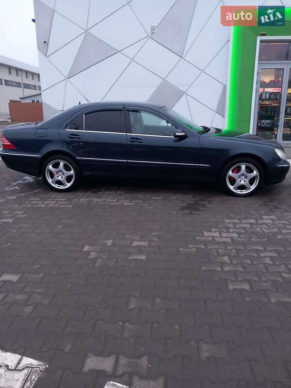 Седан Mercedes-Benz S-Class 2003 в Чернівцях