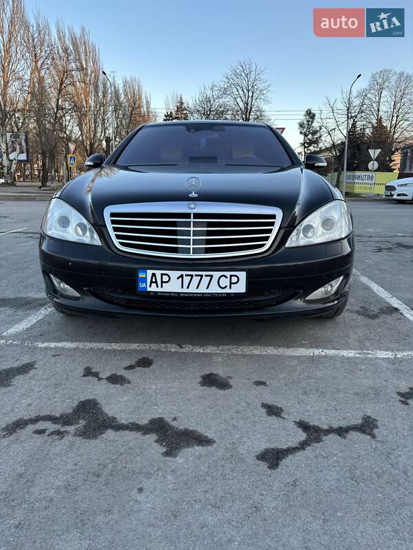 Mercedes-Benz S-Class 2006