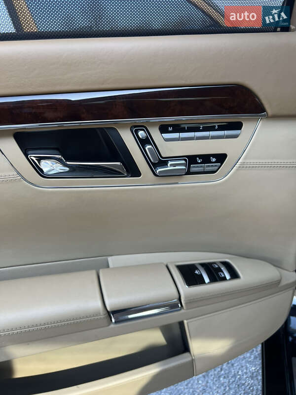 Седан Mercedes-Benz S-Class 2011 в Львові