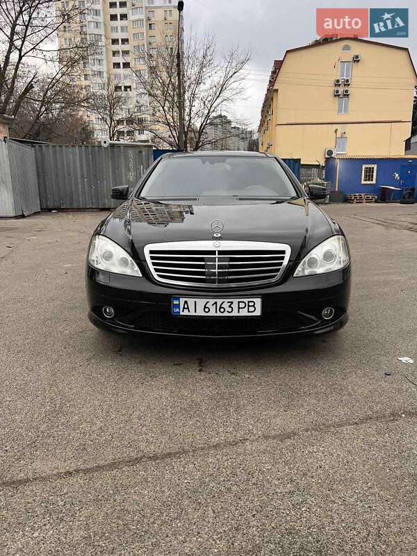 Mercedes-Benz S-Class 2007