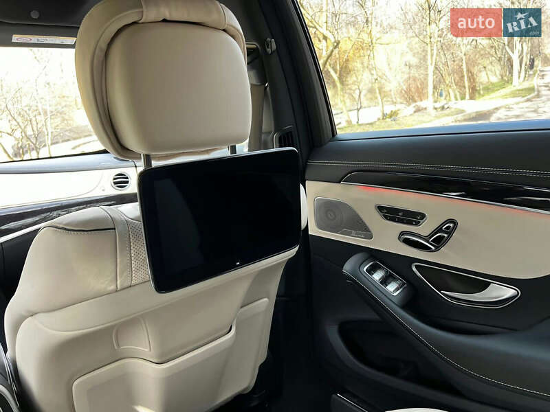 Седан Mercedes-Benz S-Class 2019 в Києві