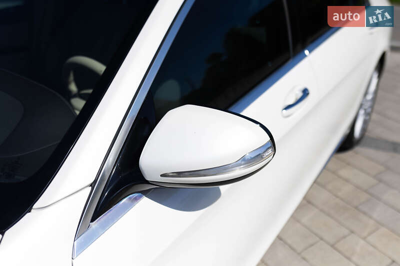 Седан Mercedes-Benz S-Class 2013 в Мукачево