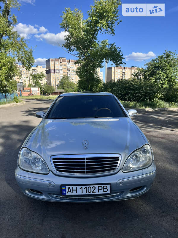 Седан Mercedes-Benz S-Class 2001 в Покровську