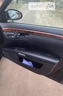 Седан Mercedes-Benz S-Class 2009 в Татарбунарах