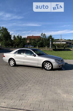 Седан Mercedes-Benz S-Class 2001 в Долині