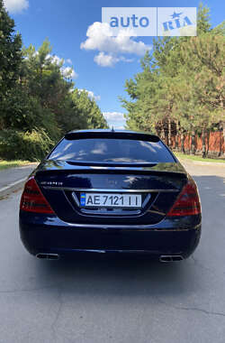 Седан Mercedes-Benz S-Class 2006 в Днепре