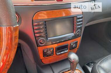 Седан Mercedes-Benz S-Class 2005 в 