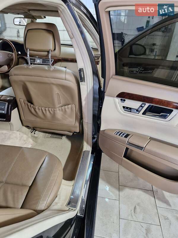 Седан Mercedes-Benz S-Class 2008 в Кривом Роге